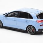 Hyundai i30 N Gaiši Zils Otto 1:18 - image 5 of 6