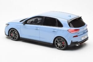 Hyundai i30 N Gaiši Zils Otto 1:18 OT425 Sveķi — attēls 5 no 6