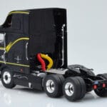 International Eagle Cabover Melns IXO 1:43 - image 4 of 5