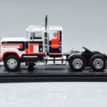 International Transtar 4300 Balts IXO 1:43 - image 3 of 6
