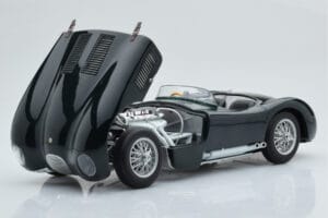 Jaguar C-Type Zaļš AUTOart 1:18 73500 Metāls — attēls 2 no 8