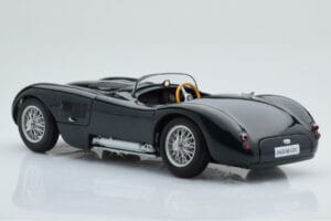 Jaguar C-Type Zaļš AUTOart 1:18 73500 Metāls — attēls 7 no 8