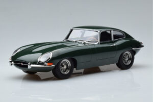 Jaguar E-Type Series 1 British Racing Zaļš KK-Scale 1:18