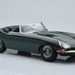 Jaguar E-Type Series 1 Roadster Zaļš KK-Scale 1:18 - image 4 of 6