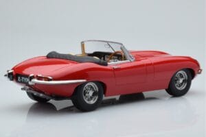 Jaguar E-Type Series 1 Roadster Sarkans KK-Scale 1:18 KKDC180482 Metāls — attēls 2 no 6