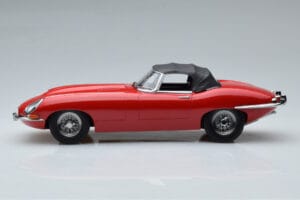 Jaguar E-Type Series 1 Roadster Sarkans KK-Scale 1:18 KKDC180484 Metāls — attēls 3 no 6
