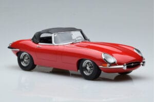 Jaguar E-Type Series 1 Roadster Sarkans KK-Scale 1:18 KKDC180484 Metāls — attēls 4 no 6
