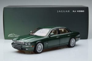 Jaguar XJ6 X350 Racing Zaļš Almost Real 1:18 810502 Metāls — attēls 13 no 13