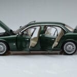 Jaguar XJ6 X350 Racing Zaļš Almost Real 1:18 - image 4 of 13