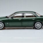 Jaguar XJ6 X350 Racing Zaļš Almost Real 1:18 - image 5 of 13