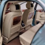 Jaguar XJ6 X350 Seafrost Gaiši Zils Almost Real 1:18 - image 10 of 11