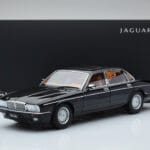 Jaguar XJ6 XJ40 Ebony Melns Almost Real 1:18 - image 11 of 11