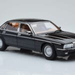 Jaguar XJ6 XJ40 Ebony Melns Almost Real 1:18 - image 6 of 11