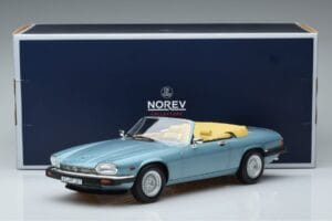 Jaguar XJS V12 Kabriolets Gaiši Zils Metaliks Norev 1:18 182635 Metāls — attēls 6 no 6