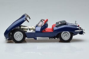 Jaguar XKSS Zils AUTOart 1:18 73510 Metāls — attēls 4 no 9