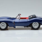 Jaguar XKSS Zils AUTOart 1:18 - image 5 of 9
