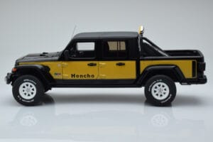 Jeep Gladiator Honcho Melns GT Spirit 1:18 GT422 Sveķi — attēls 3 no 6