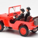 Jeep Willys Tintin 2 Figūras UT Models 1:18 - image 5 of 6