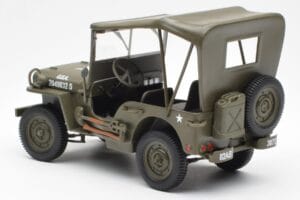 Jeep Willys Ar Brezenta Jumtu UT Models 1:18 180149002 Metāls — attēls 5 no 6