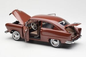 Kaiser Henry J Caribbean Coral Metallic Sun Star 1:18 5101 Metāls — attēls 5 no 8
