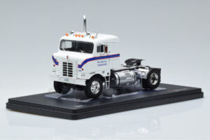 Kenworth Bullnose Ross Mackie Transport Balts IXO 1:43 TR063