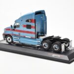 Kenworth T2000 Gaiši Zils Sarkans IXO 1:43 - image 4 of 4