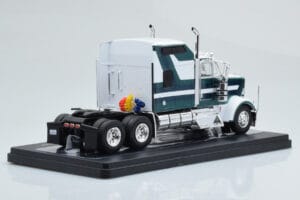 Kenworth W900 Zaļš Balts IXO 1:43 TR164 Metāls — attēls 2 no 6
