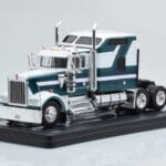 Kenworth W900 Zaļš Balts IXO 1:43