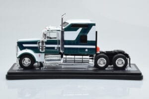 Kenworth W900 Zaļš Balts IXO 1:43 TR164 Metāls — attēls 3 no 6