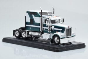 Kenworth W900 Zaļš Balts IXO 1:43 TR164 Metāls — attēls 4 no 6