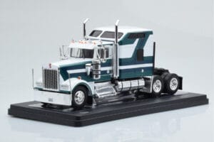 Kenworth W900 Zaļš Balts IXO 1:43