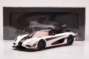 Koenigsegg Agera RS Arctic Balts GT Spirit 1:18 GT877 Sveķi — attēls 6 no 6