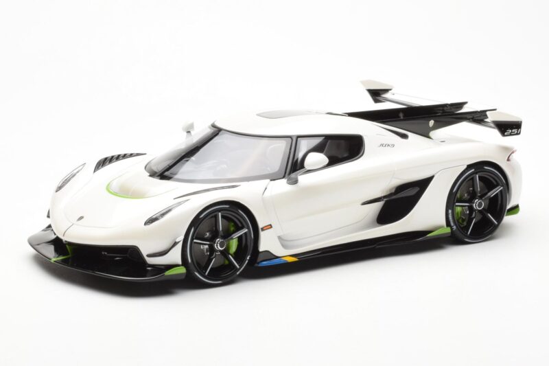 Koenigsegg Jesko Attack Balts GT Spirit 1:18