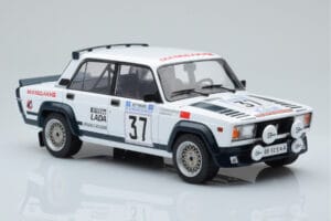 Lada 2105 VFTS #37 H. Ohu Rally Acropolis 1983 IXO 1:18 18RMC145 Metāls — attēls 4 no 6