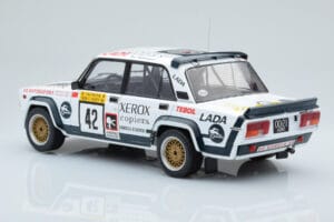 Lada 2105 VFTS #42 S. Brundza Rally 1000 Lakes 1984 IXO 1:18 18RMC146 Metāls — attēls 5 no 6