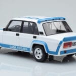 Lada 2105 VFTS Balts IXO 1:18 - image 5 of 6