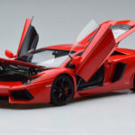 Lamborghini Aventador LP700-4 Andromeda Sarkans AUTOart 1:18 - image 2 of 10