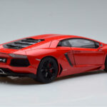 Lamborghini Aventador LP700-4 Andromeda Sarkans AUTOart 1:18 - image 3 of 10