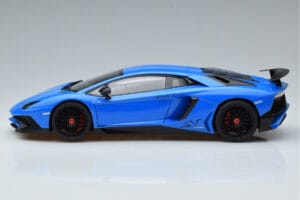 Lamborghini Aventador LP750-4 SV Zils AUTOart 1:18 74559 Kompozīts — attēls 4 no 8