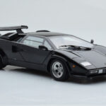 Lamborghini Countach LP5000S Melns AUTOart 1:18 - image 6 of 10
