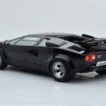 Lamborghini Countach LP5000S Melns AUTOart 1:18 - image 7 of 10
