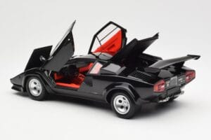 Lamborghini Countach LP 5000 Quattrovalvole Melns Kyosho 1:18 08320BK Metāls — attēls 5 no 8