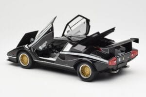 Lamborghini Countach LP 500R Melns Kyosho 1:18 08320C Metāls — attēls 5 no 8