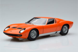 Lamborghini Miura SV Oranžs AUTOart 1:18