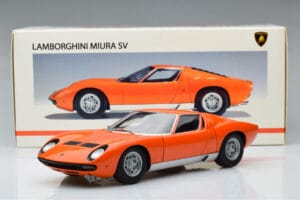 Lamborghini Miura SV Oranžs AUTOart 1:18 74542 Metāls — attēls 8 no 8