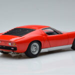 Lamborghini Miura SV Sarkans AUTOart 1:18 - image 3 of 8