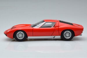 Lamborghini Miura SV Sarkans AUTOart 1:18 74543 Metāls — attēls 5 no 8