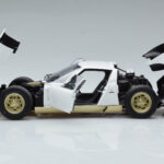 Lamborghini Miura SV Balts AUTOart 1:18 - image 4 of 8