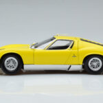 Lamborghini Miura SV Dzeltens Kyosho 1:18 - image 5 of 11