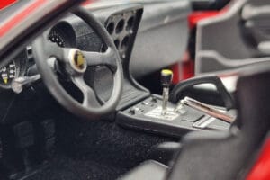 Lamborghini Miura SVR Sarkans Kyosho 1:18 08319RBK Metāls — attēls 8 no 9